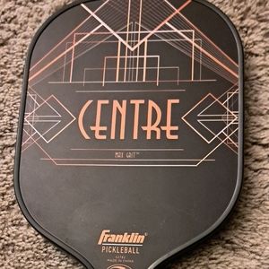 Franklin Centre carbon fiber pickleball paddle
